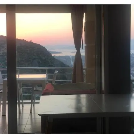 Deniz Doga Sehir Manzarali Soevalye Adasi Manzarasi * Ölüdeniz